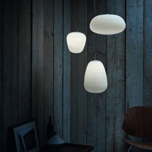 Lámpara suspensión Rituals pequeña de Foscarini. Lámparas de diseño moderno.