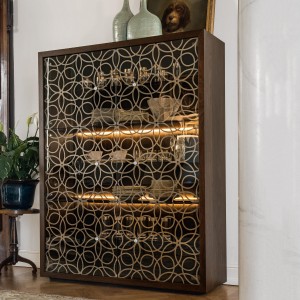 Vitrina Granada de Tonin casa. Muebles modernos de hogar.