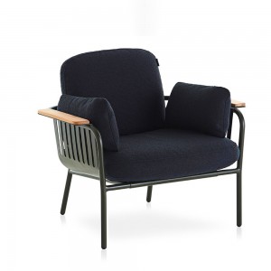 Sillón Capa de Gandia Blasco. Mobiliario de diseño moderno de exterior.