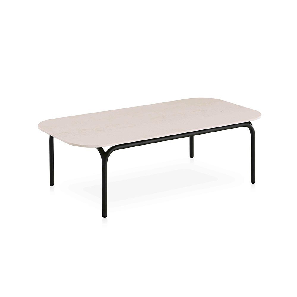 Mesa baja Capa de Gandia Blasco. Muebles de diseño moderno para exterior.