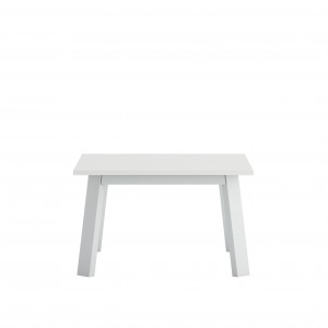 Mesa de diseño español para la tumbona Timeless exterior de Gandia Blasco.