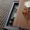 Mesa elevable Metrino de Ozzio. Mobiliario de diseño.