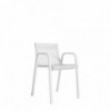 Silla Stack de Gandia Blasco. Silla cómoda con brazos para exteriores.
