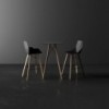 Mesa cuadrada alta Faz Wood para bar y taburetes Vondom