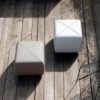 Pouf Crossed de B-Line. Muebles y complementos de exterior e interior.