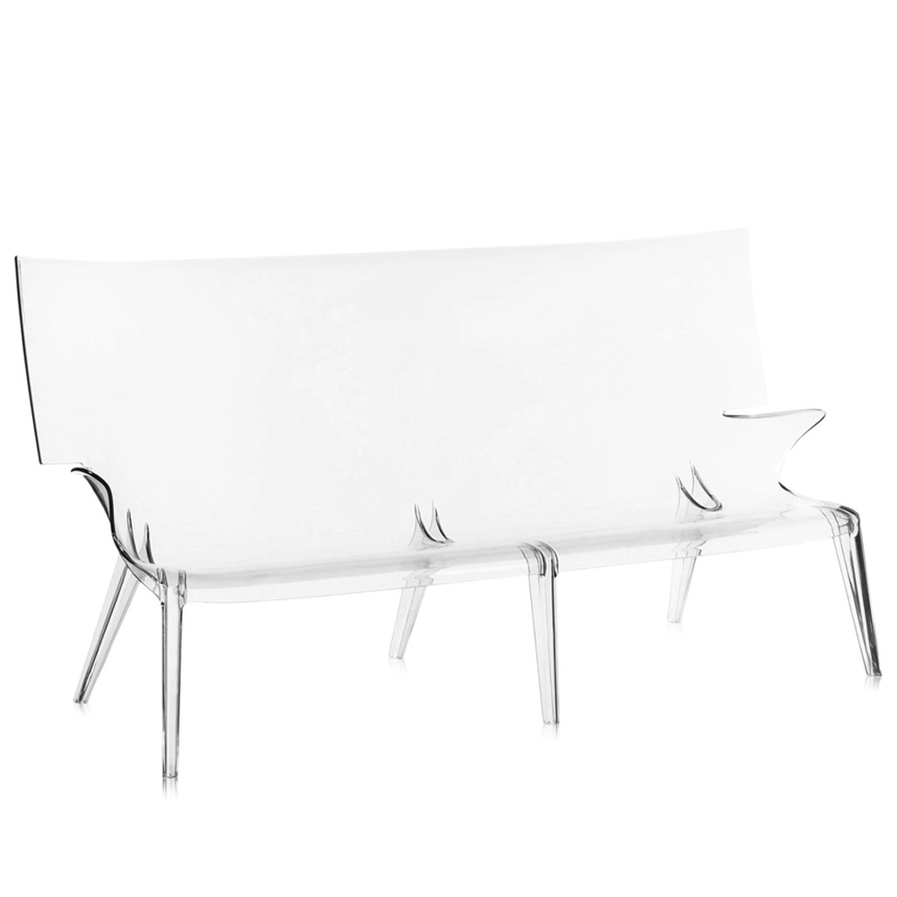 Sofá Uncle Jack de Kartell de diseño innovador ideal para exteriores.