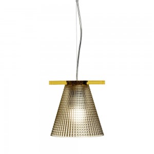 Lámpara colgante Light-Air de Kartell ideal para salón o dormitorio.