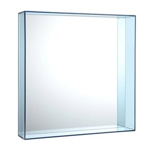 Espejo Only pared Me Kartell. Complemento para interior de calidad italiana.