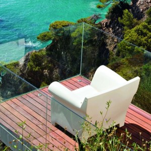 Sillón Bubble Club Kartell. Muebles y complementos de diseño para exterior.