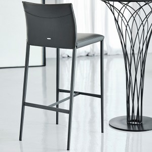 Taburete Norma ML de Cattelan Italia. Taburetes modernos de diseño italiano.