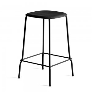Taburete Soft Edge 80 de madera y acero de Hay para cafés y restaurantes.