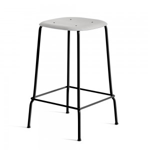 Taburete Soft Edge 80 de madera y acero de Hay para cafés y restaurantes.