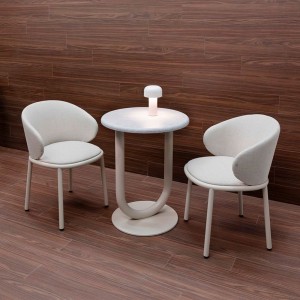 Silla Mun Tejido de Desalto. Sillas tapizadas. Muebles de diseño italiano.