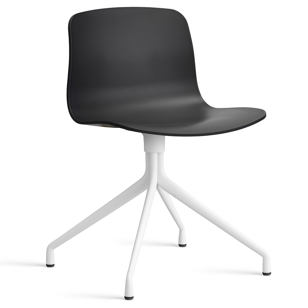 Silla AAC 10 de acero y polipropileno de Hay ideal para espacios modernos.