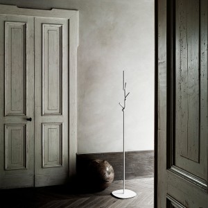 Perchero Softer than Steel de Desalto. Complementos originales de diseño.