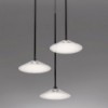 Orsa Cluster de Artemide es una lámpara de suspensión moderna y elegante.