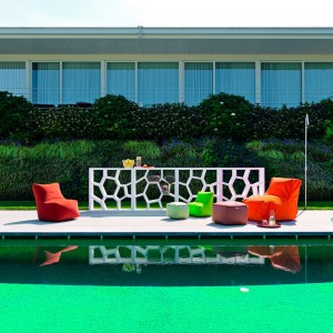 Librería Opus Incertum de Casamania. Muebles y complementos de exterior.