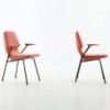 Silla Oblique Metal con brazos de Prostoria. Sillas diseño.