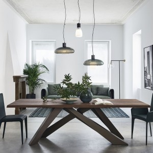 Mesa Big Table fija madera de Bonaldo. Mobiliario de diseño italiano.