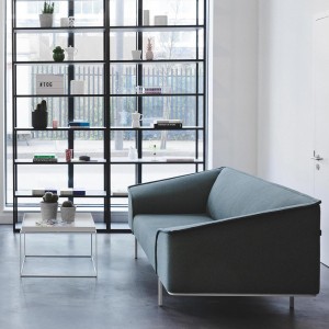 Sofá Seam de Prostoria. Sofas diseño en Muebles Lluesma.