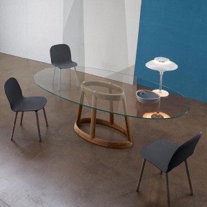 Mesa Greeny ovalada de Bonaldo. Mobiliario de diseño italiano ideal.