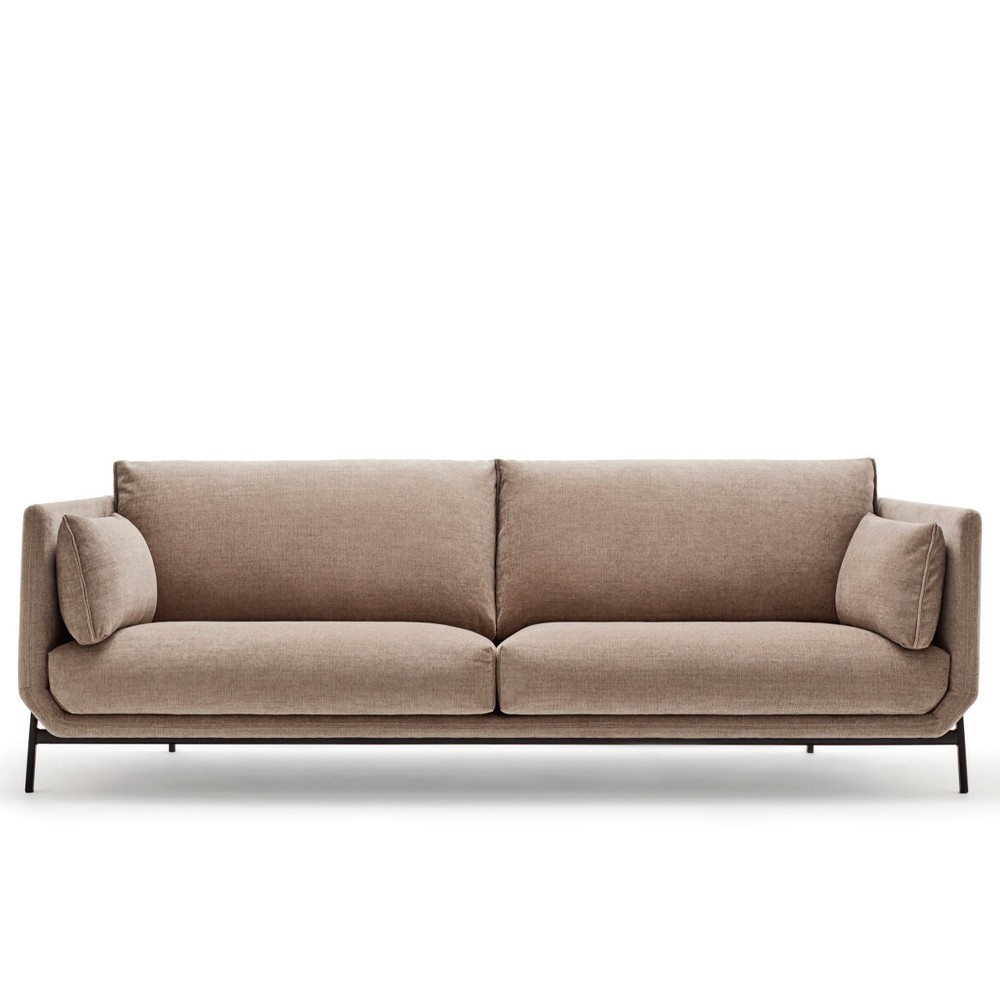 Sofá Must de Omelette ed. Sofá de diseño ideal para ambientes interiores.