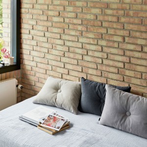 Cojín Dot Planar de algodón de Hay. Especial para darle vida a tus espacios.