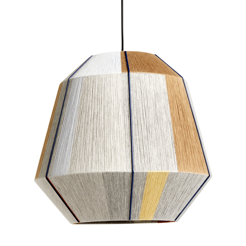 Lámpara suspensión Bonbon de Hay. Diseño de iluminación original y elegante.