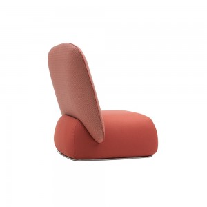 Sillón de diseño Halo combinable para salón de Softline. Muebles de diseño.