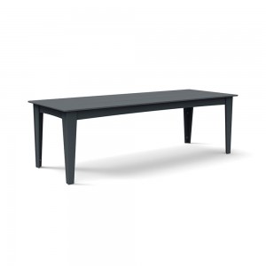 Mesa de comedor Alfresco de Loll Designs. Productos hechos con material reciclado.