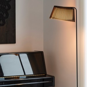 Lampara de pie moderna Secto Owalo 7010