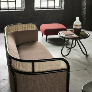 Mesa Auxiliar Arch Madera de GTV Thonet Vienna. Mesitas para salón de diseño.