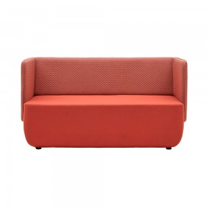 Sofá de diseño Opera para salón de Softline. Sofás y sillones de diseño nórdico.