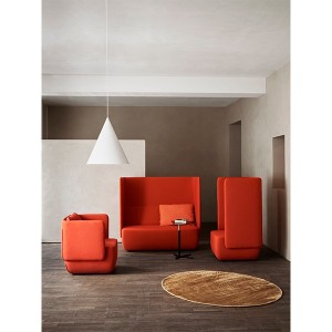 Sofá de diseño Opera para salón de Softline. Sofás y sillones de diseño nórdico.
