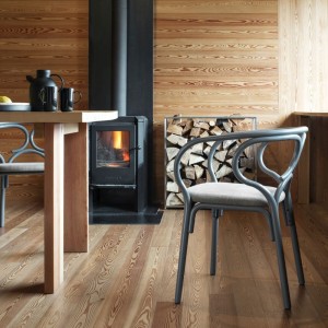 Butaca Brezel de GTV Thonet Vienna. Sillas de madera con asiento tapizado.