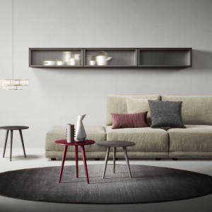 Mesa trio de Novamobili. Compuesta de mader barnizada. Execelente diseño.