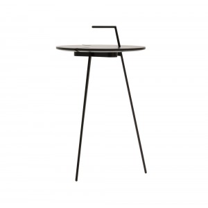 Mesa auxiliar de diseño Stok de Softline. Mesas de madera estilo nórdico.