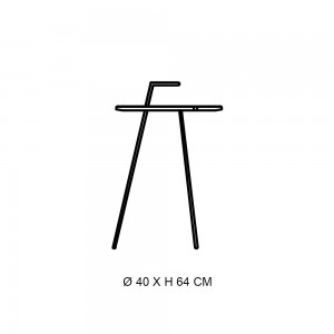 Mesa auxiliar de diseño Stok de Softline. Mesas de madera estilo nórdico.