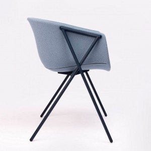 Silla Bai Tapizada de Ondarreta. Sillas de diseño. Sillas de oficinas.