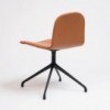Silla Bob XL giratoria tapizada de Ondarreta. Sillas modernas.