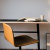 Silla Bob XL giratoria tapizada de Ondarreta. Sillas modernas.