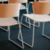 Silla Arc Inclass. Sillas de diseño elegante en madera ideal para salón.