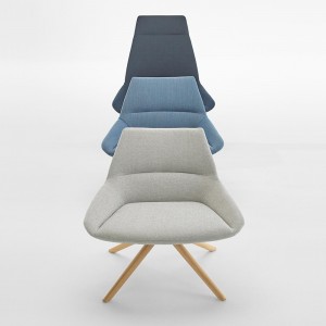 Butaca Dunas XL giratorio madera Inclass. Diseño tapizado ideal para salón.