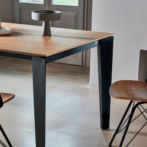 Mesa Cruz Extensible XXL de Bontempi. Muebles modernos italianos. Mesas modernas.