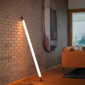 Lámpara de pie Tube de Pallucco. Lámparas modernas de diseño.