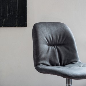 Silla Chantal Giratoria de Bontempi. Sillas contemporáneas de diseño italiano.