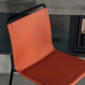 Silla Shape de Bontempi.  Sillas y butacas de diseño. Muebles italianos.