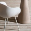 Silla Fade exterior del catálogo Plust Collection. Mobiliario original.