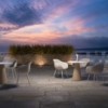 Mesa dining exteriores Colección Fade de Plust Collection. Mobiliario original.