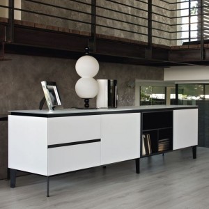 Aparador Cosmopolitan 244 de Bontempi. Muebles modernos italiano para salón.